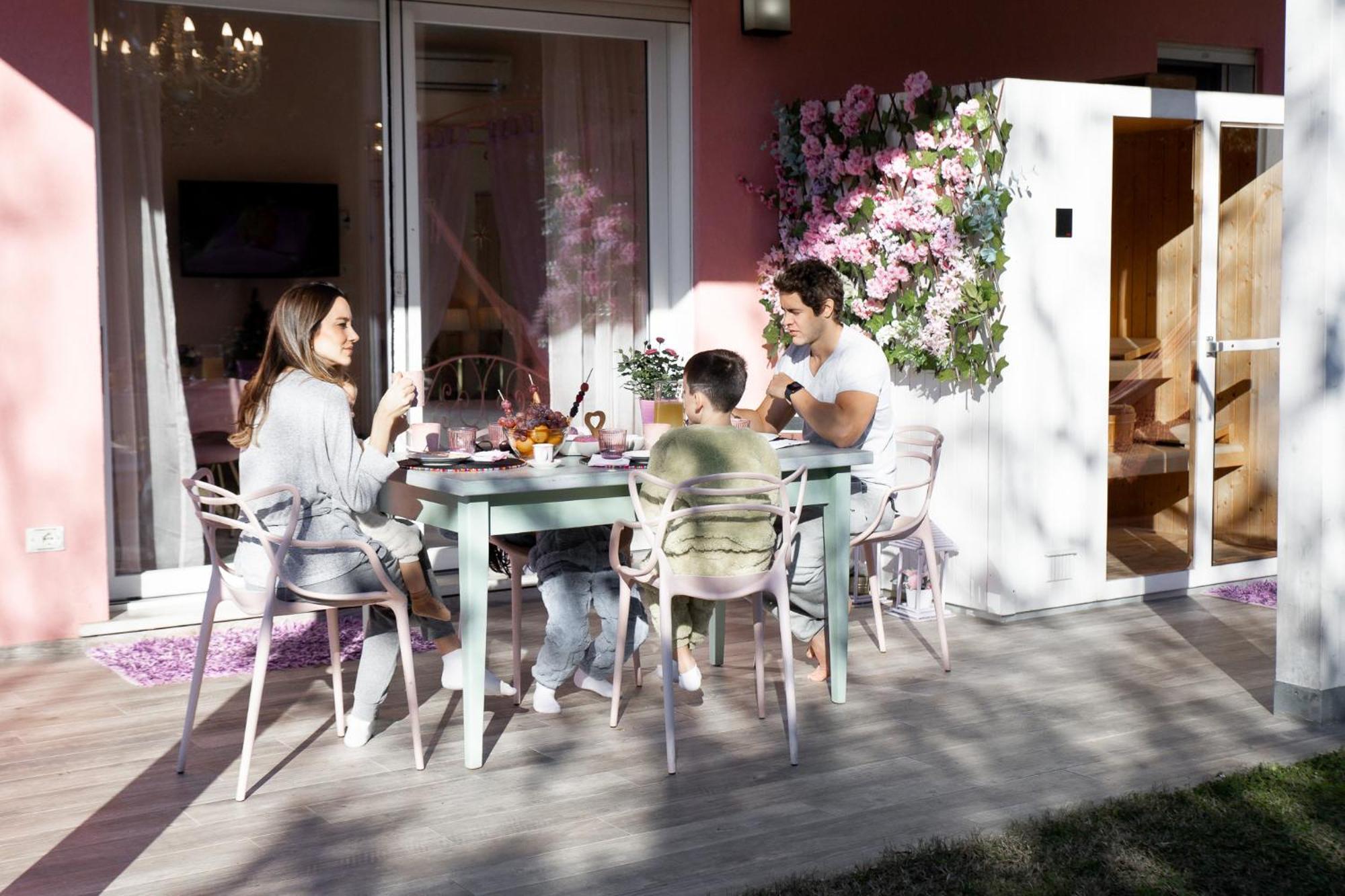 Villetta Tinmar Barbie House Verona Ngoại thất bức ảnh